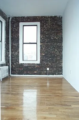 Rented by Tower Brokerage | media 11