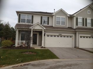 2580 Hillsboro Blvd, Aurora, IL 60503