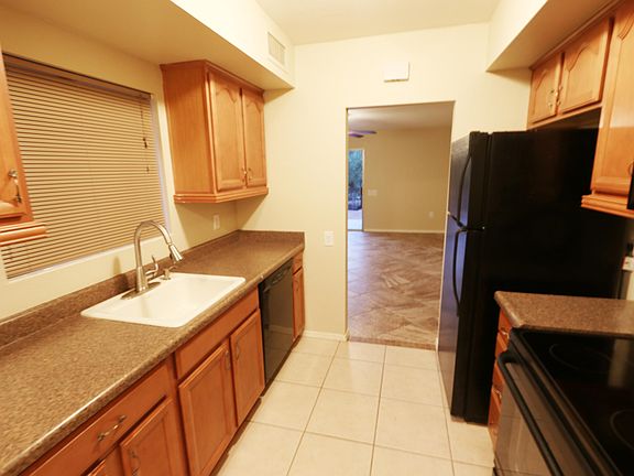2nd image of 65 W Calle Del Lago