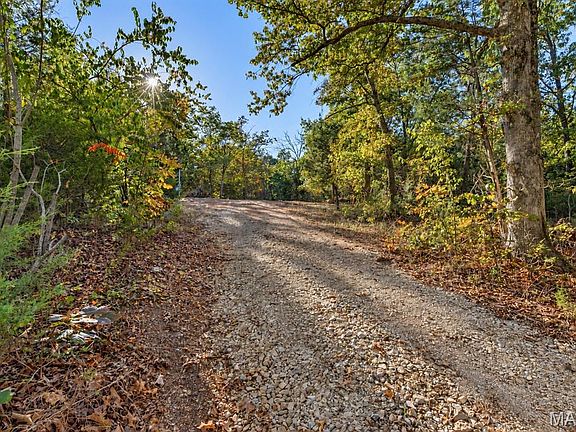 3rd image of 9541 Franklin Ridge Rd