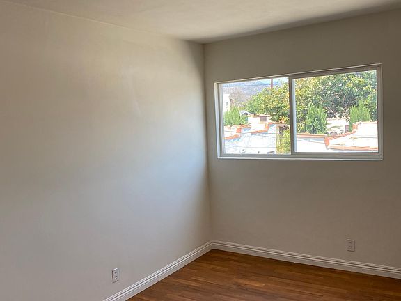 3rd image of 1019 Orange Grove Ave APT 4