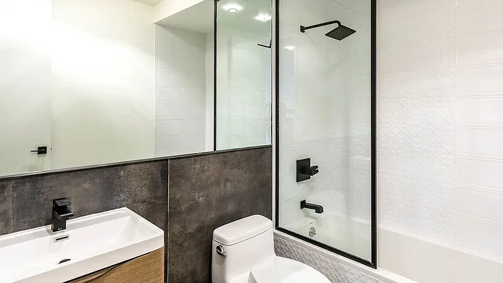 Rented by Nooklyn NYC LLC | media 25