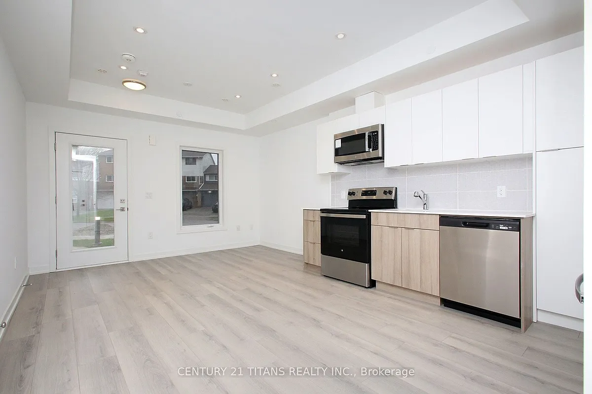Building Photo - 35 Calamint Ln