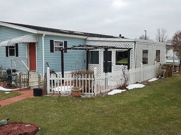 4th image of 50 Harmony Ln