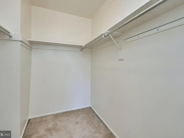 5340 Holmes Run Pkwy #601 — Photo 16