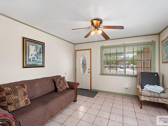 3rd image of 34 Santa Isabel St
