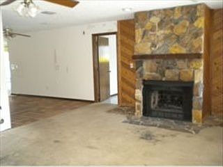 2nd image of 394 Harbor Dr