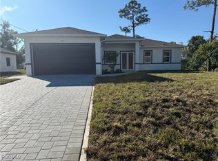 2715 10th St W, Lehigh Acres, FL 33971