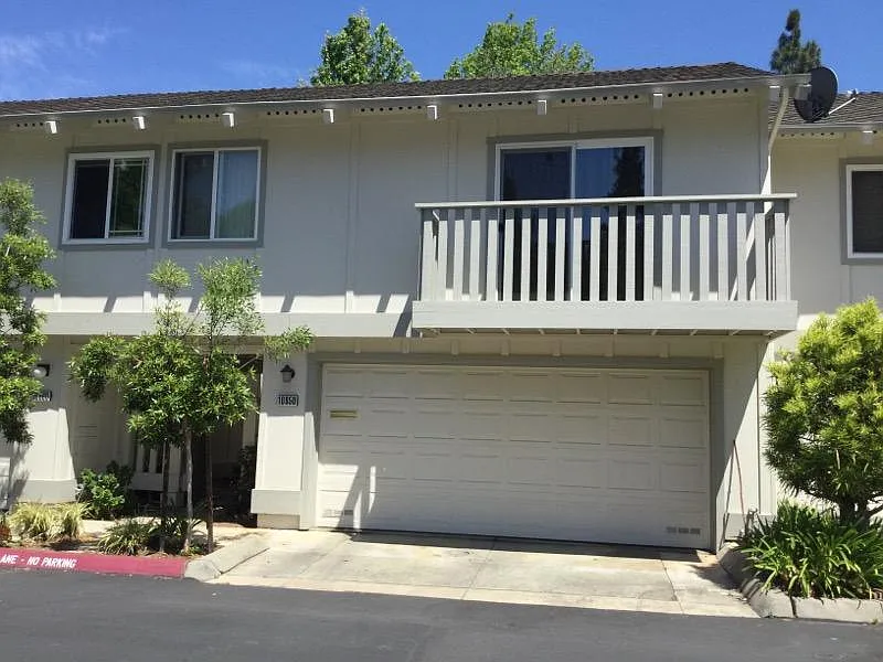 10850 Northoak Sq photo 1