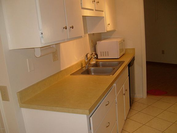 4th image of 17213 N 107th Ave