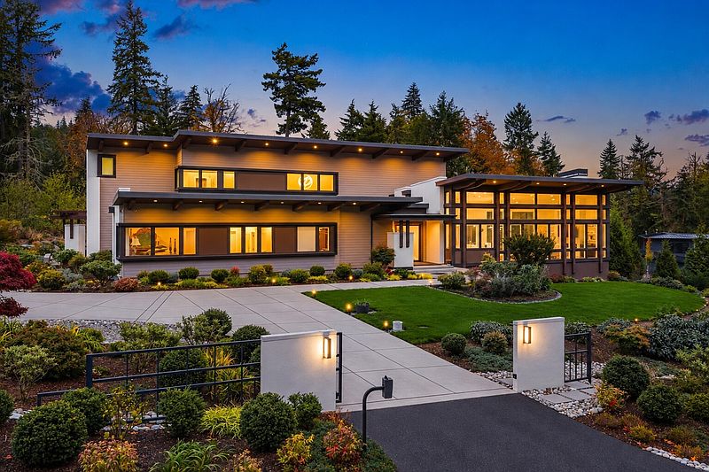 3rd image of 27232 SE Grand Ridge Drive