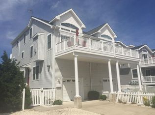 273 34th St, Avalon, NJ 08202