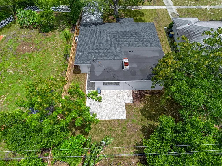 304 Orangewood Ave-11_12282023