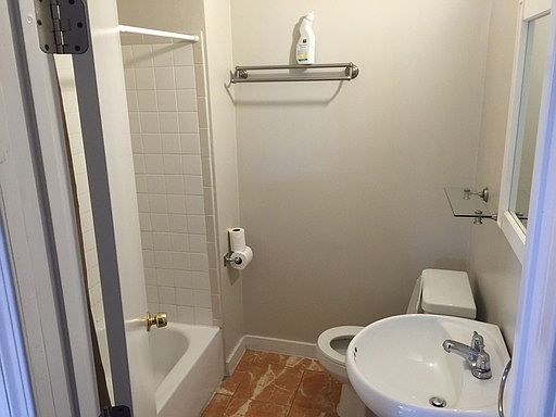 4th image of 129 N Toluca St