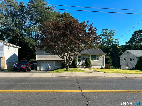264 Pearl Lake Road, Waterbury, CT 06706