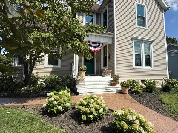 616 N 3rd St, Danville, KY 40422