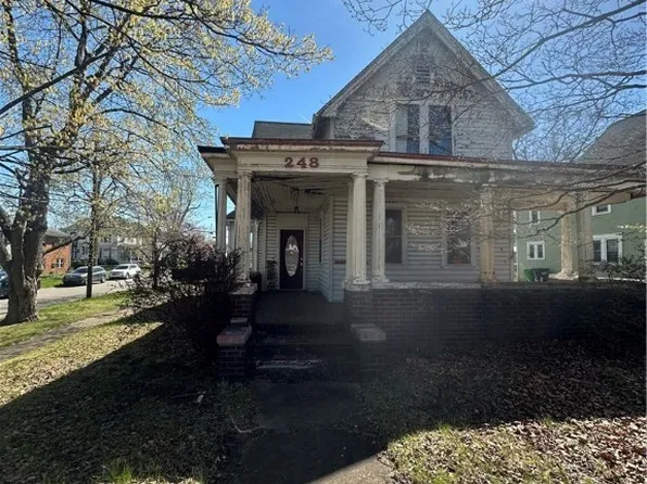 248 N 4th St, Coshocton, OH 43812