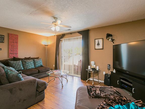 3rd image of 4801 Irving Blvd NW Unit 1604