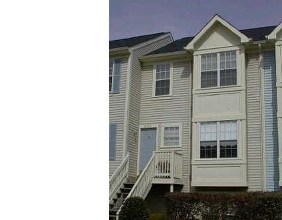 2nd image of 219 Fernwood Pl