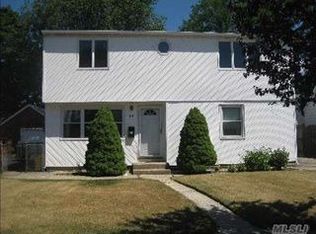 44 Virginia Ave, Plainview, NY 11803