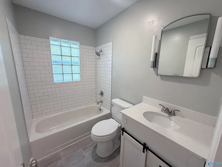 1224 Halsey Ave NE — Photo 23