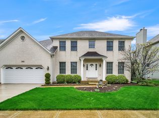 390 Essex Ave, Oswego, IL 60543