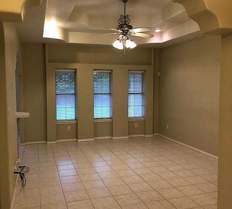 4th image of 1528 N Armagoza Dr