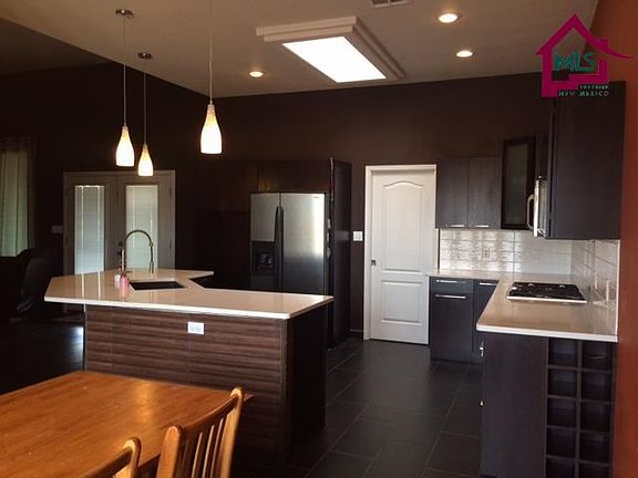 3rd image of 3950 Golondrina Ct