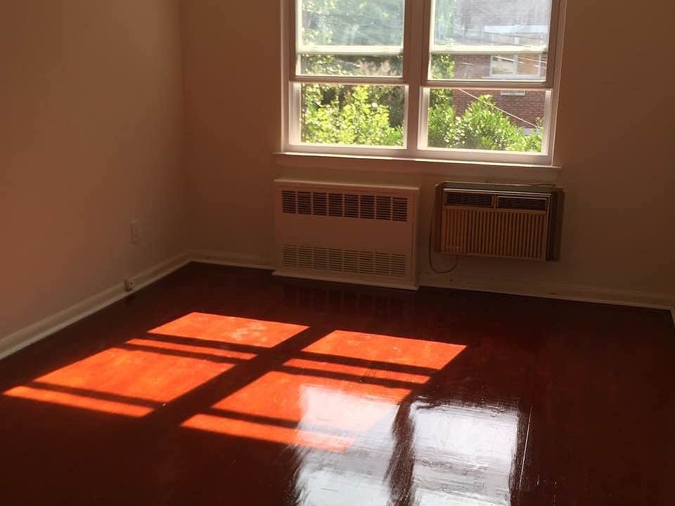 1st image of 6144 219th St