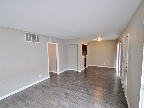 2nd image of 5515 Gaston Ave APT 220