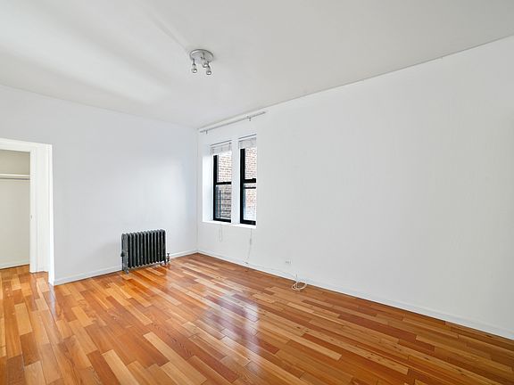 5th image of 37-20 83rd St APT 5M