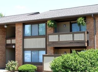 3 Fairways Cir APT H, Saint Charles, MO 63303