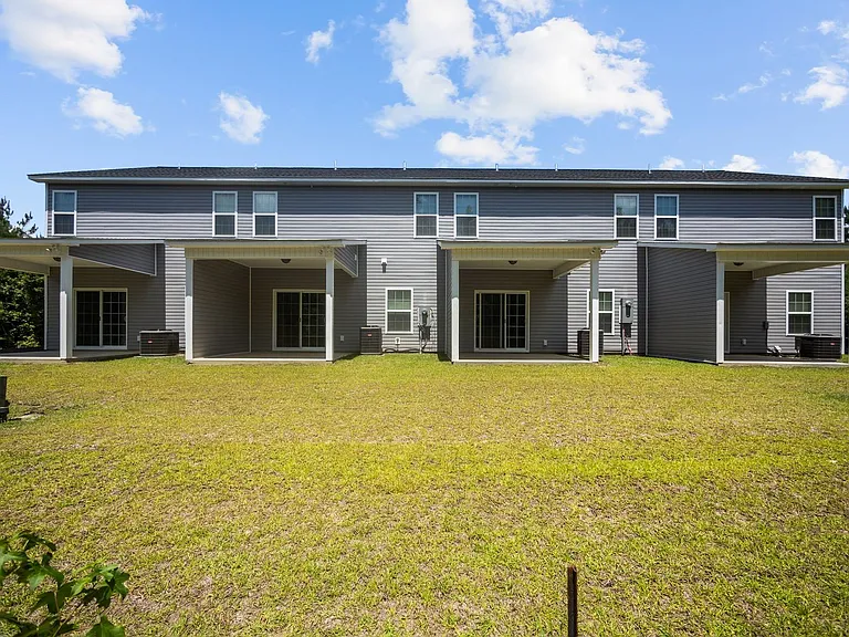 209 Verrazzano Ln — Photo 22