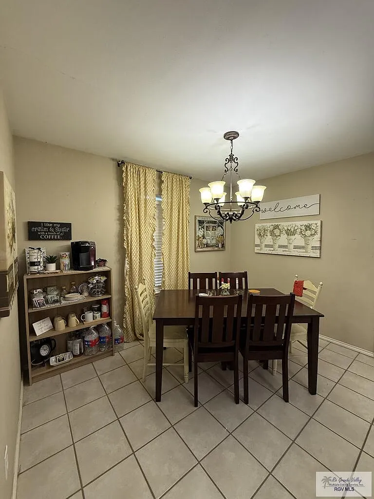 3 bed, 2.0 bath, 1278 sqft, $1,350 — Photo 4