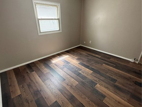 5th image of 319 Ohio Ave