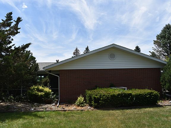 4th image of 406 S Westview Dr