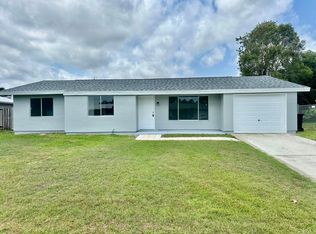 2342 SE Shelter Dr, Port Saint Lucie, FL 34952