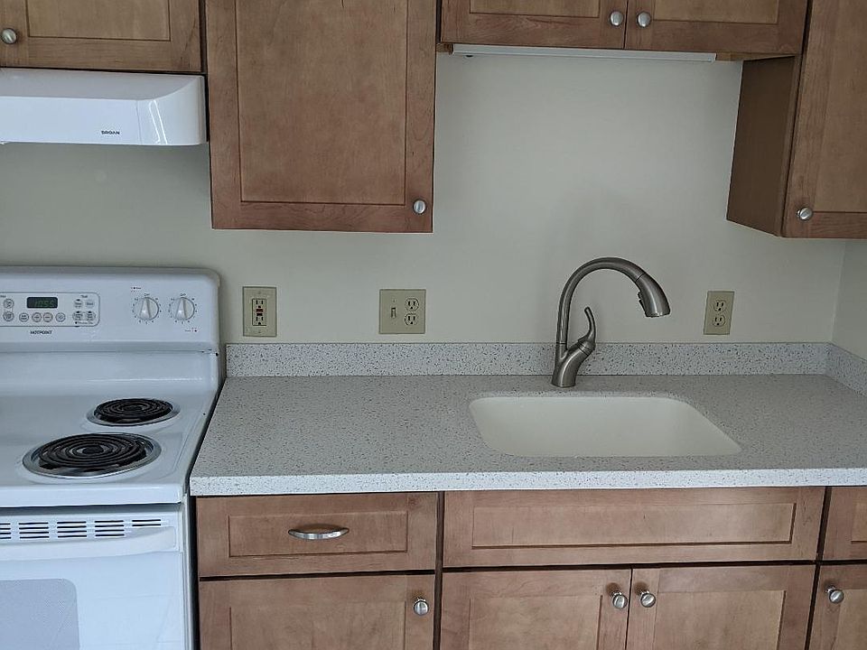 1st image of 79 Custis Ave #2