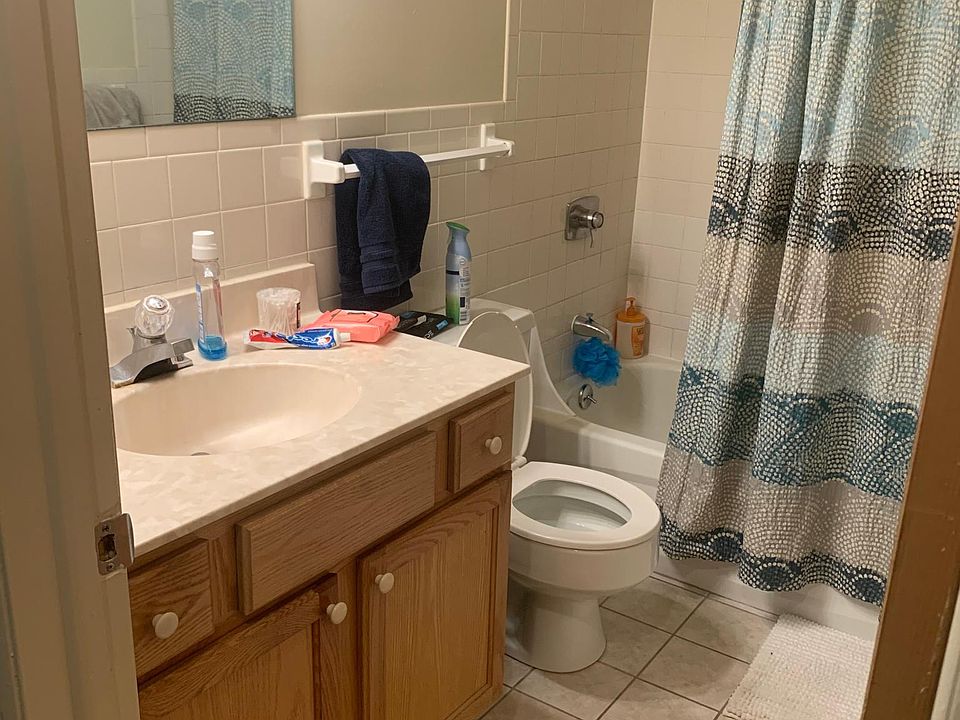 2nd image of 570 Stowell Dr #463