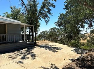 38476 Cardinal Ln, Squaw Valley, CA 93675