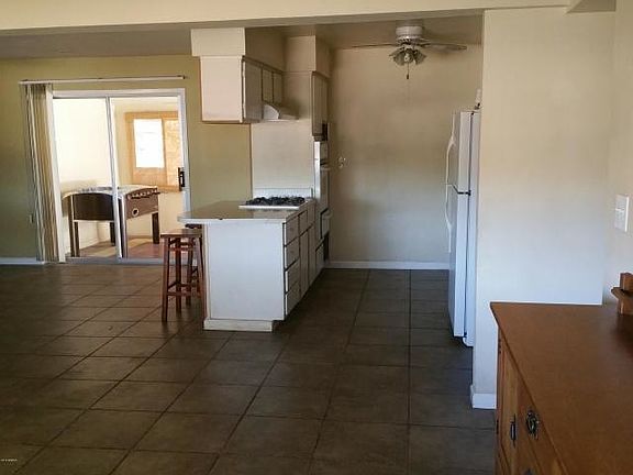 4th image of 1701 S Marilyn Ann Dr
