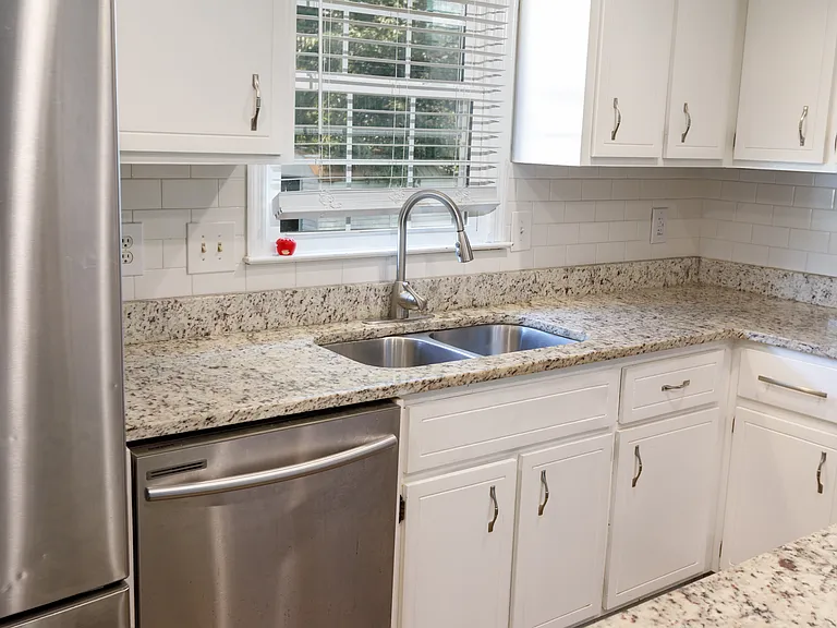 3638 Thorndike Dr — Photo 18
