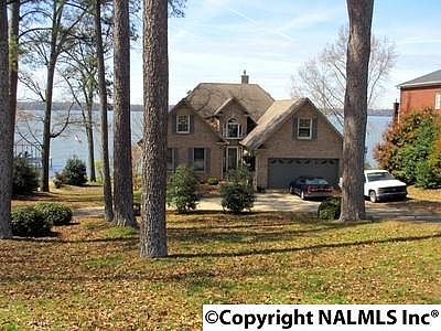 1st image of 377 Ramblewood Dr