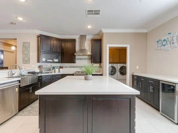 10708 Cliff Mountain Ave, Las Vegas, NV 89129