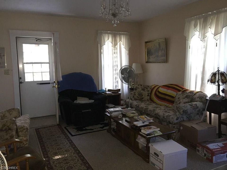 2nd image of 631 Lowell St