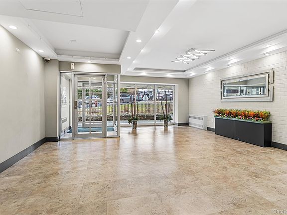 3rd image of 101 Highland Avenue #4R