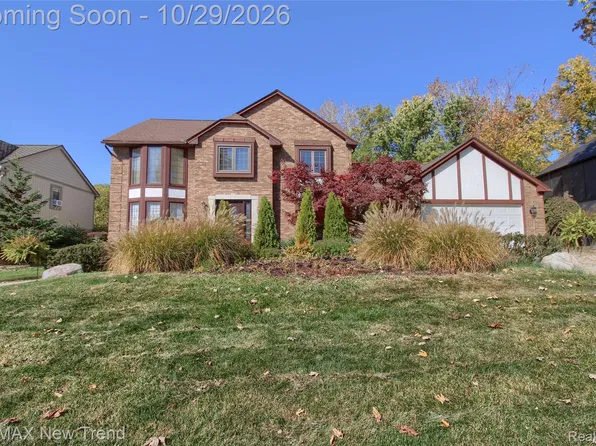 25458 Witherspoon St, Farmington Hills, MI 48335