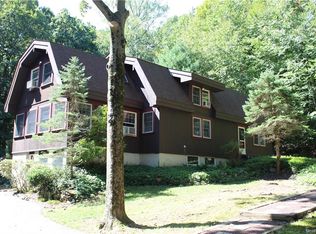 126 Pinesbridge Rd, Katonah, NY 10536