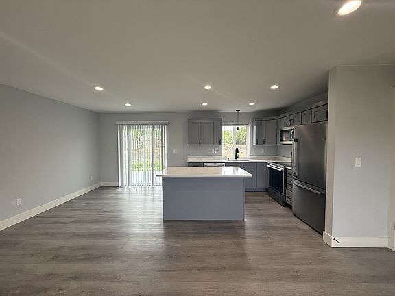 4th image of 5318-5364 S Gilca Pl