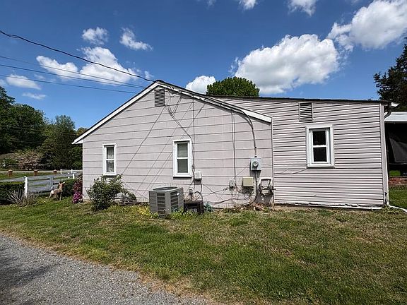 2nd image of 8670 Fairground Rd